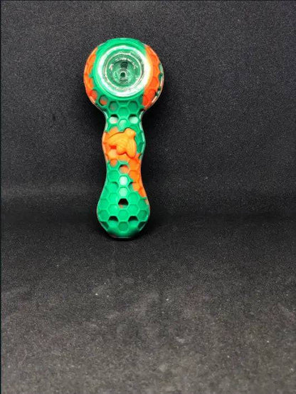 Certified Puffs silicone bee hand pipe, durable tobacco smoking pipe with detailed bee design for easy use and cleaning.